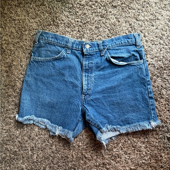 70s/80s Levi’s Jean shorts - Picture 2 of 2